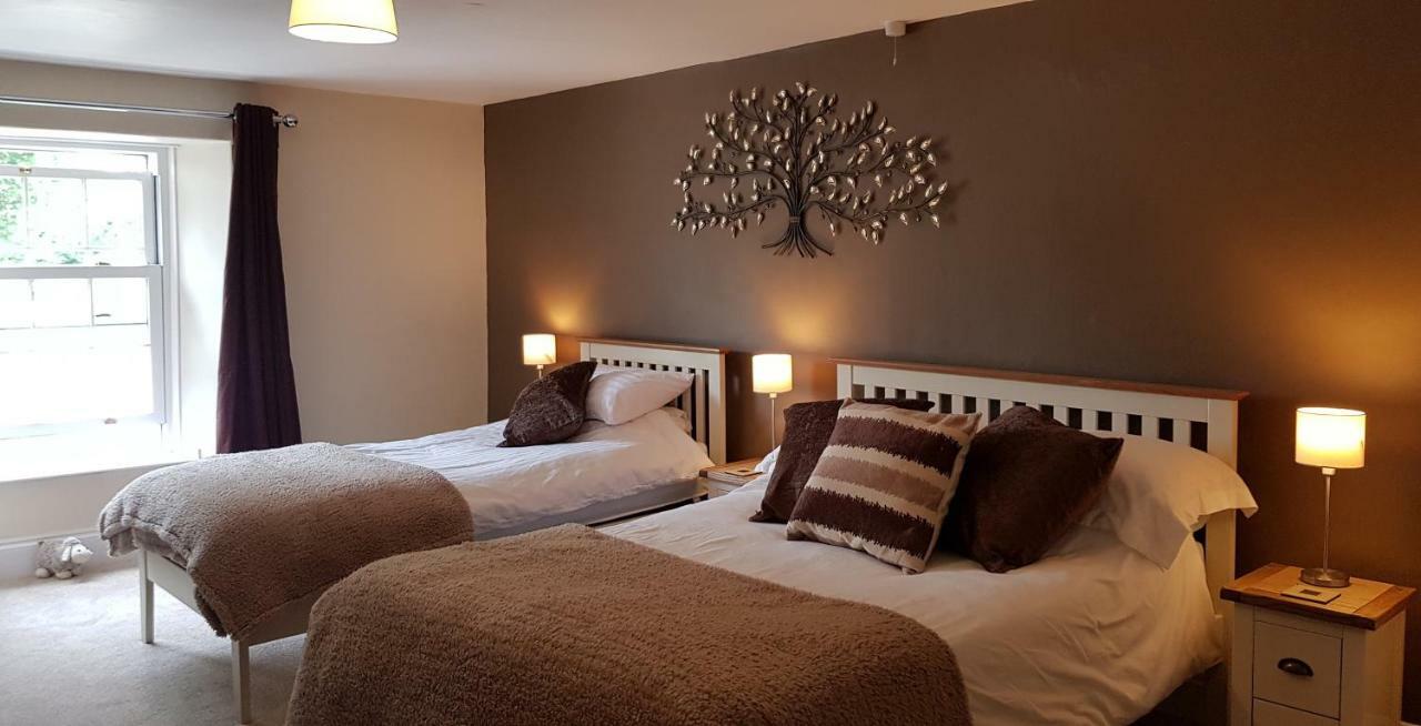 The Greyhound Inn Bedale Extérieur photo