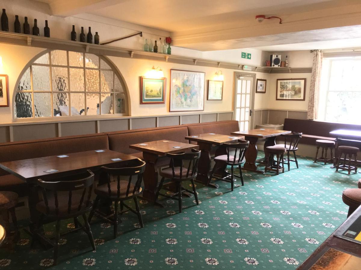 The Greyhound Inn Bedale Extérieur photo